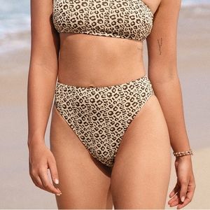 Leopard bikini bottoms